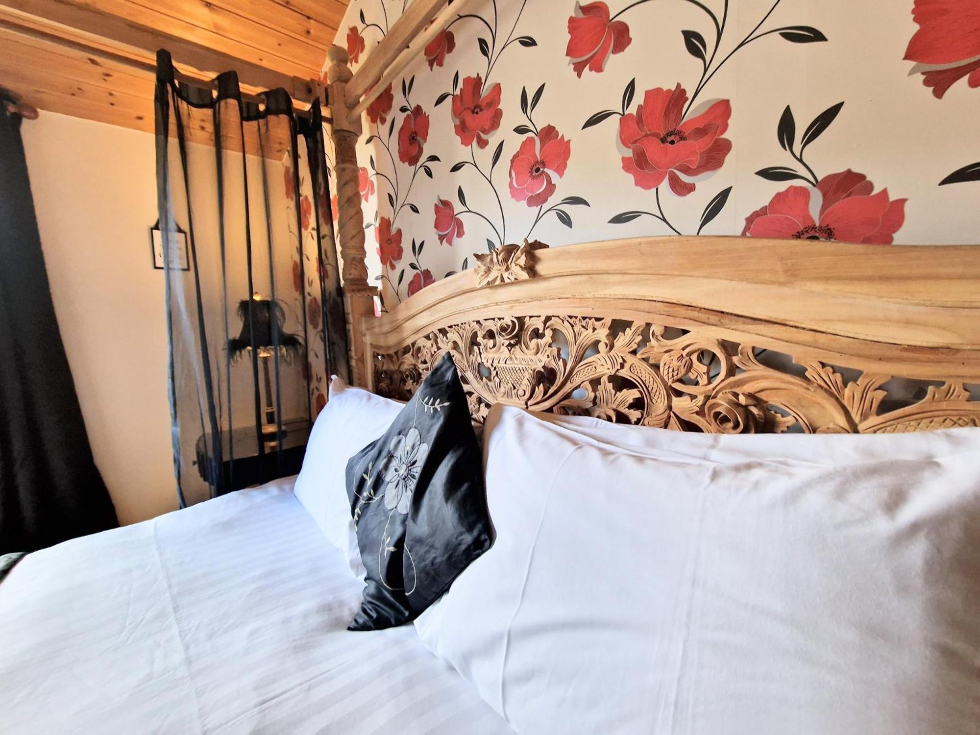 Lomond 4 With Private Hot Tub - Fife - Loch Leven - Lomond Hills Villa Kelty Ngoại thất bức ảnh