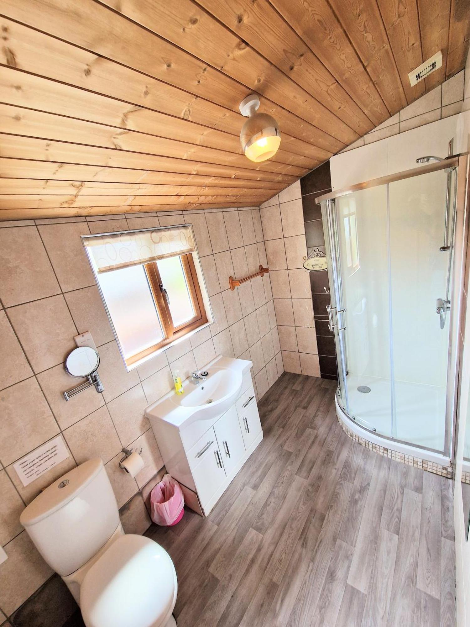 Lomond 4 With Private Hot Tub - Fife - Loch Leven - Lomond Hills Villa Kelty Ngoại thất bức ảnh