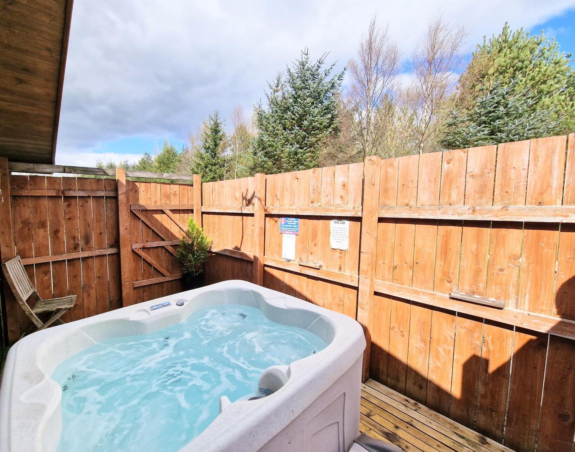 Lomond 4 With Private Hot Tub - Fife - Loch Leven - Lomond Hills Villa Kelty Ngoại thất bức ảnh