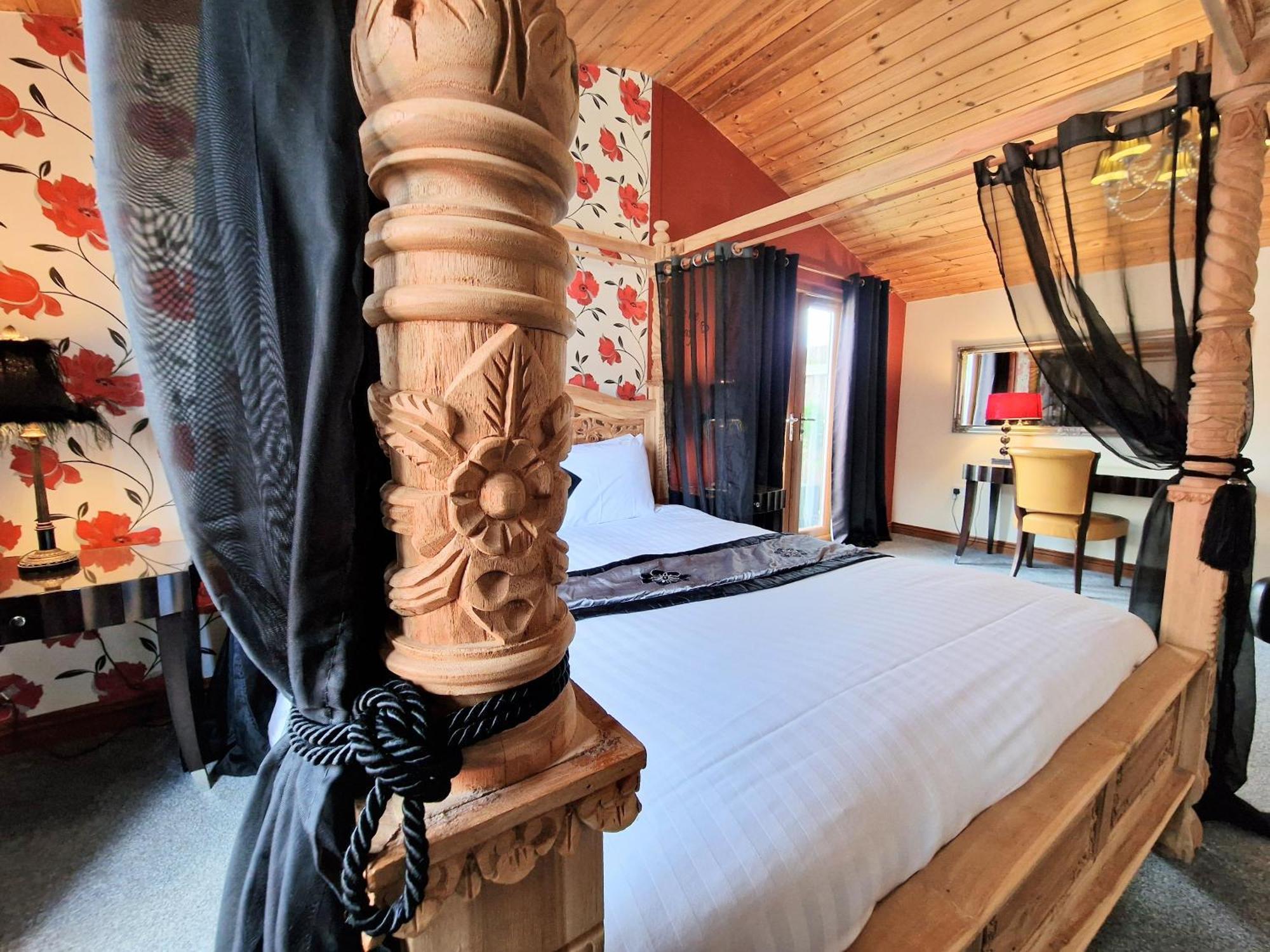 Lomond 4 With Private Hot Tub - Fife - Loch Leven - Lomond Hills Villa Kelty Ngoại thất bức ảnh