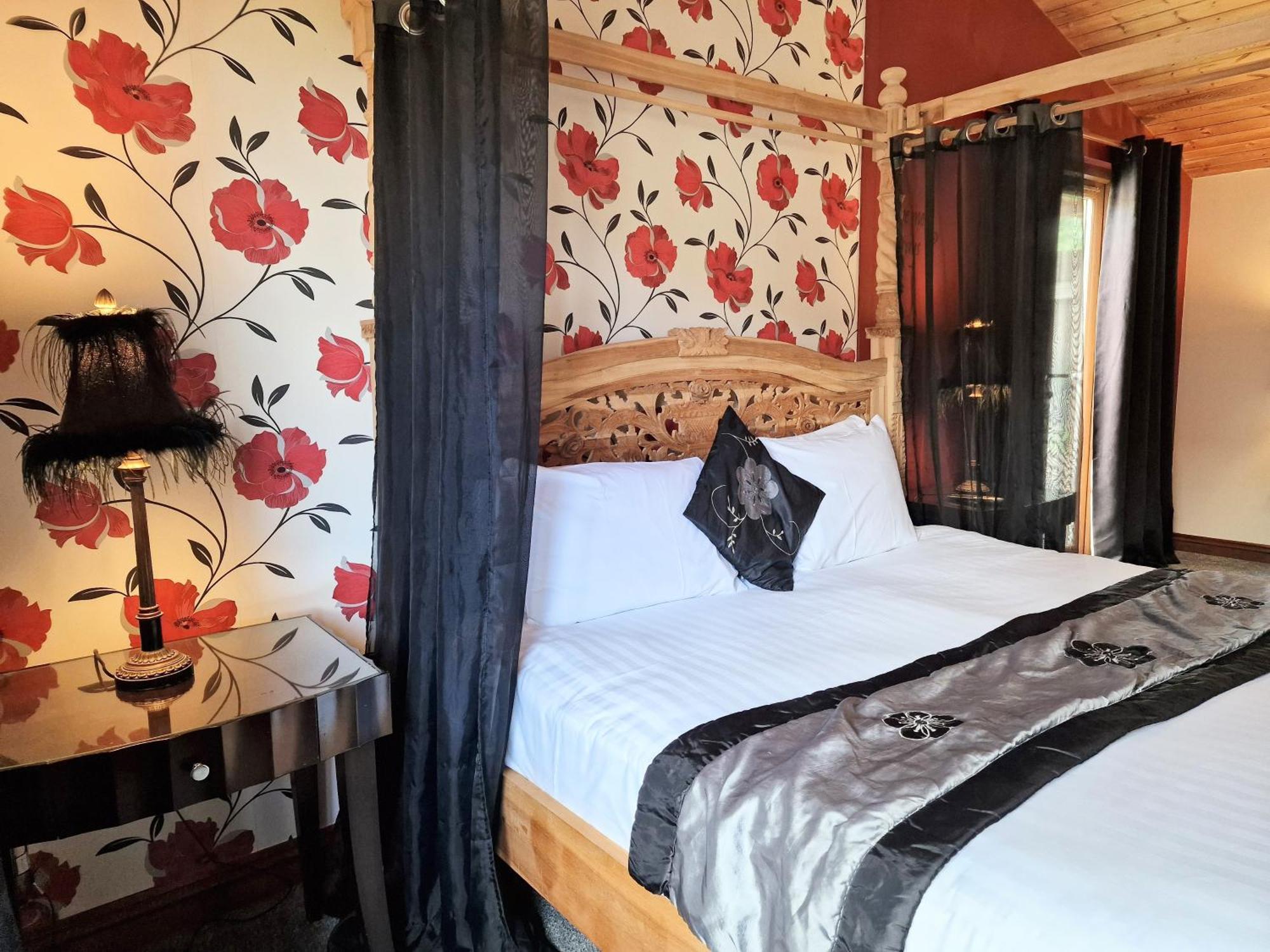 Lomond 4 With Private Hot Tub - Fife - Loch Leven - Lomond Hills Villa Kelty Ngoại thất bức ảnh