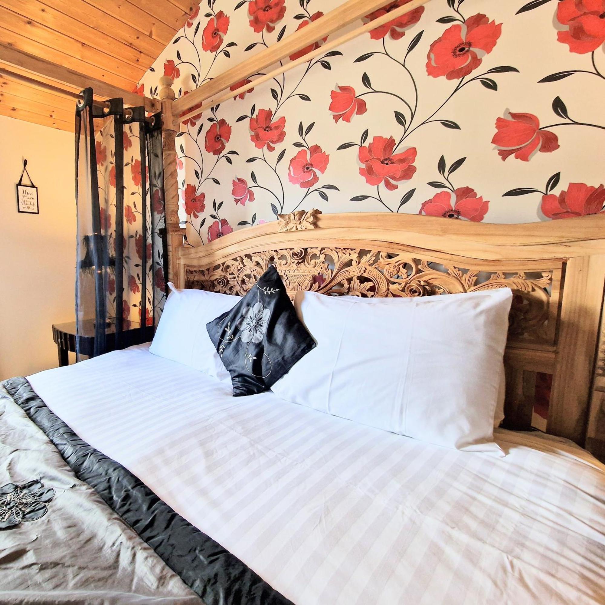 Lomond 4 With Private Hot Tub - Fife - Loch Leven - Lomond Hills Villa Kelty Ngoại thất bức ảnh
